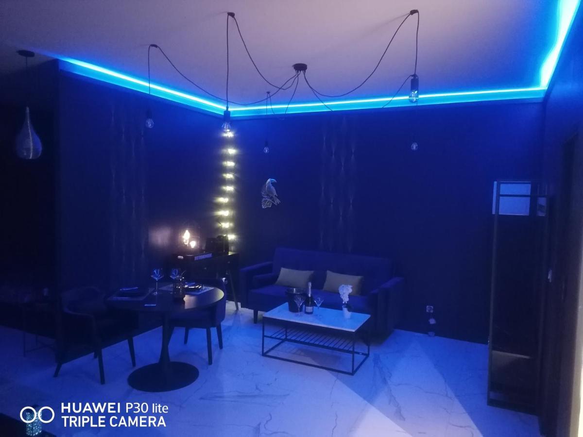Suite Blue Jacuzzi Le Breuil  Exterior photo